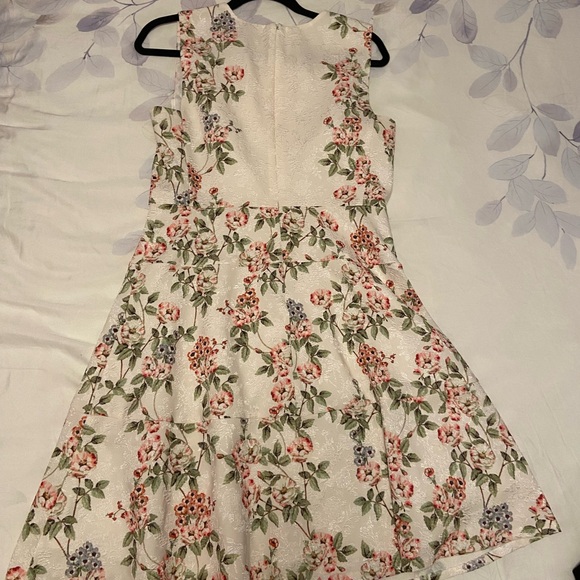 Karl Lagerfeld Floral Dress - Picture 4 of 4